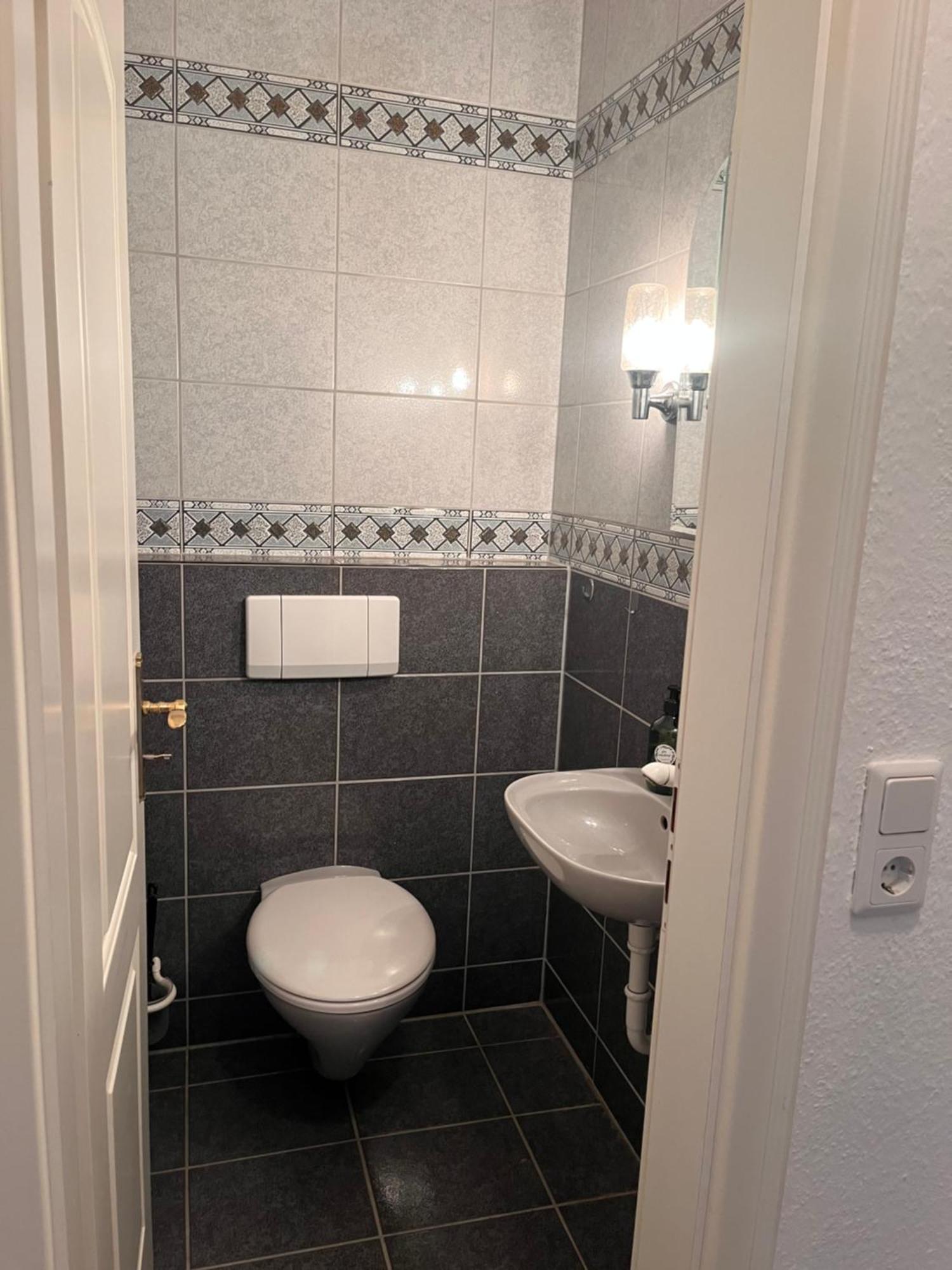 App7 - Place2B - Direkt Am Rhein Koblenz  Exteriör bild